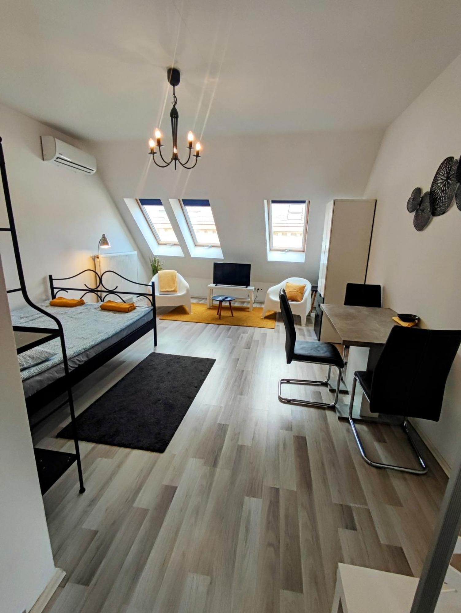 Ryb Lofts Budapest Exteriör bild